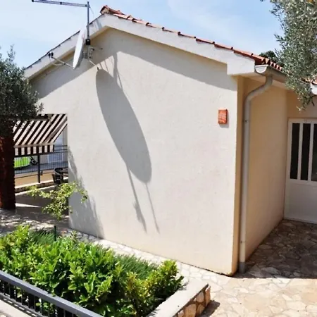 Daire Stara Gavza 155 Cres